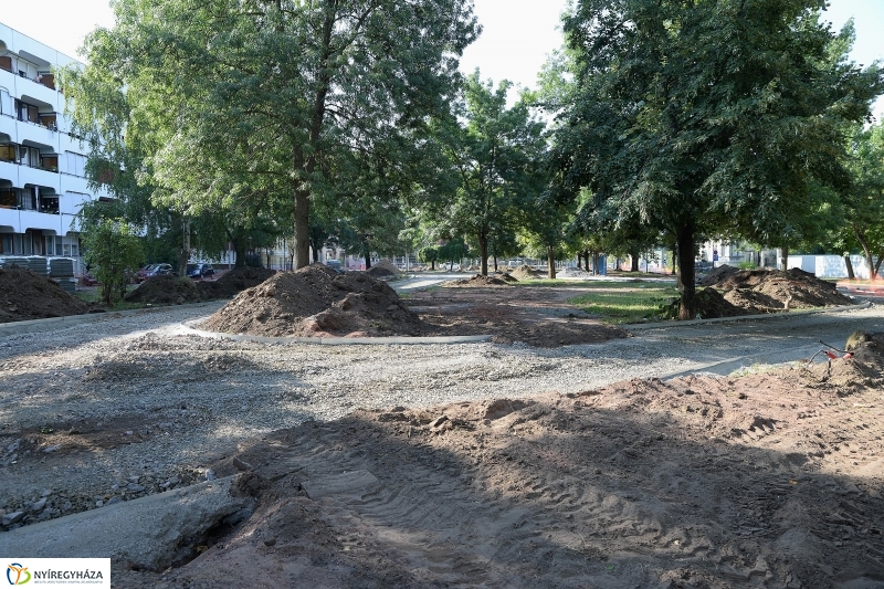 A Bessenyei tér felújítási munkálatai - fotó Trifonov Éva