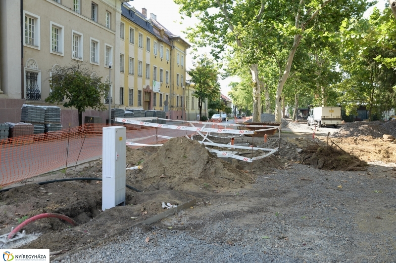 A Bessenyei tér felújítási munkálatai - fotó Trifonov Éva