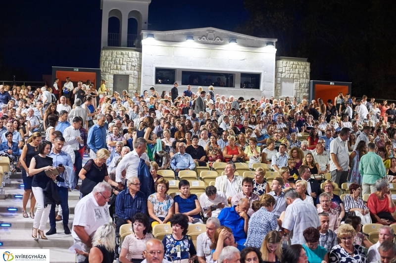 Rózsakert Szabadtéri Színház megnyitó előadás