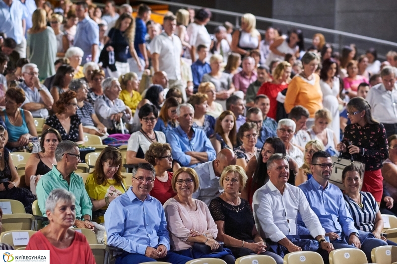 Rózsakert Szabadtéri Színház megnyitó előadás