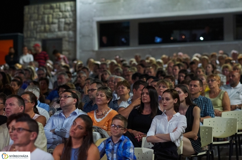 Rózsakert Szabadtéri Színház megnyitó előadás