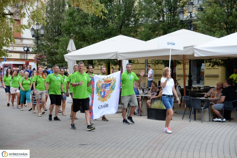 Sporttalálkozó megnyitó a Kossuth téren -fotó Trifonov Éva