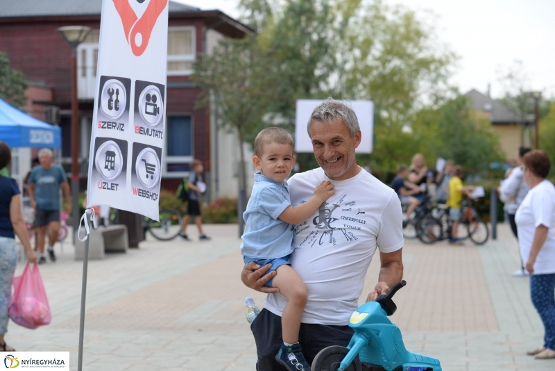 Mini Manó motoros találkozó - fotó Trifonov Éva