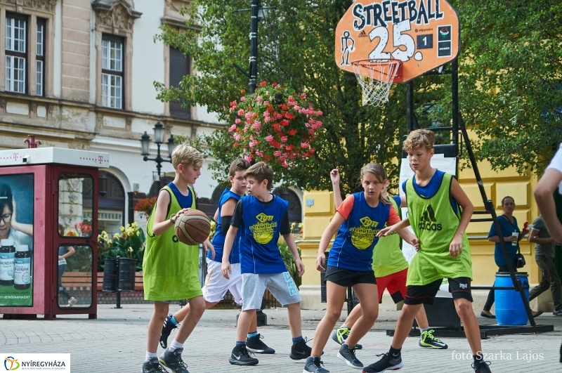Streetball a belvárosban - fotó Szarka Lajos