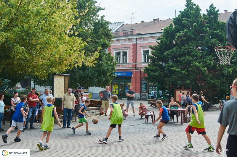 Streetball a belvárosban - fotó Szarka Lajos