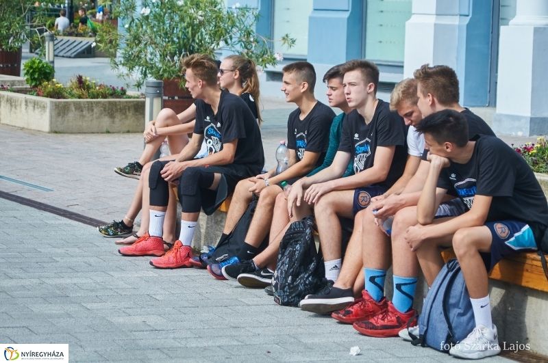 Streetball a belvárosban - fotó Szarka Lajos