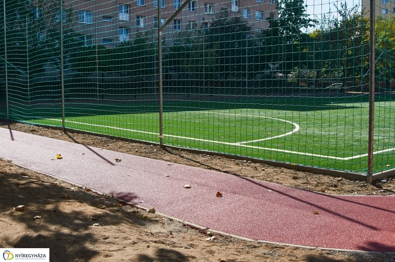 Fejlesztések az Eötvös iskolában - fotó Szarka Lajos