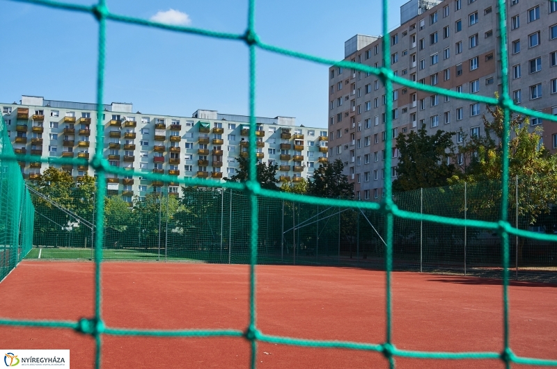 Fejlesztések az Eötvös iskolában - fotó Szarka Lajos