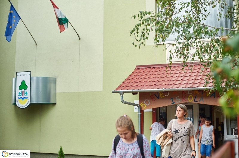 Fejlesztés a Kertvárosi iskolában - fotó Szarka Lajos