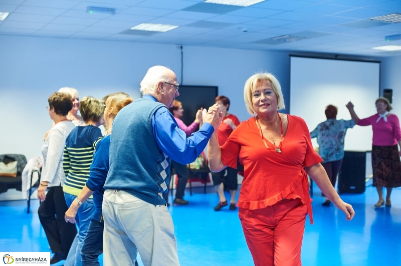 Mozdulj Nyíregyháza senior táncház