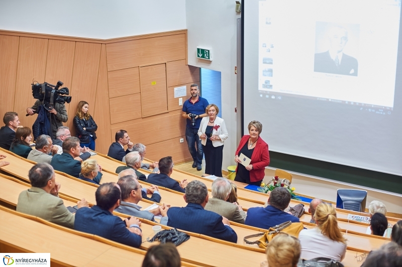 Botanikus konferencia az egyetemen - fotó Szarka Lajos