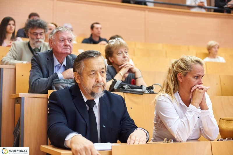 Botanikus konferencia az egyetemen - fotó Szarka Lajos