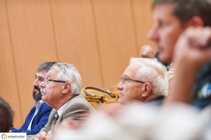 Botanikus konferencia az egyetemen - fotó Szarka Lajos