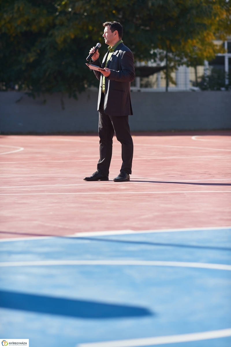 Streetball pálya világítás átadó - fotó Szarka Lajos