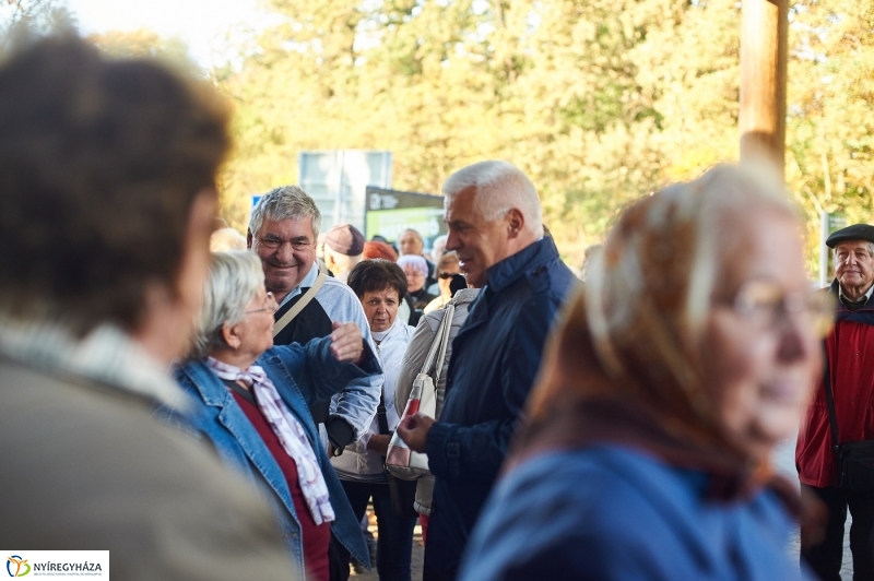 Ingyenes belépő nyugdíjasoknak - fotó Szarka Lajos