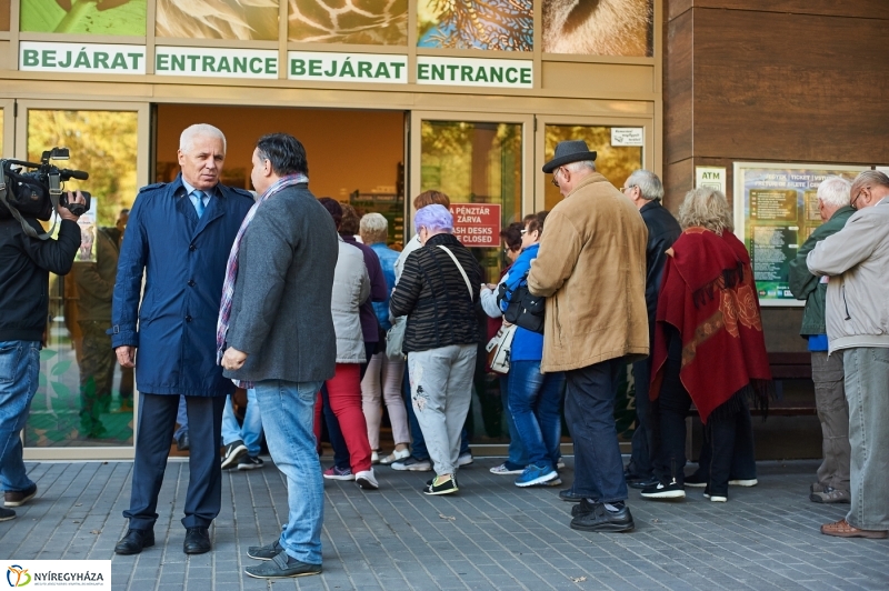 Ingyenes belépő nyugdíjasoknak - fotó Szarka Lajos