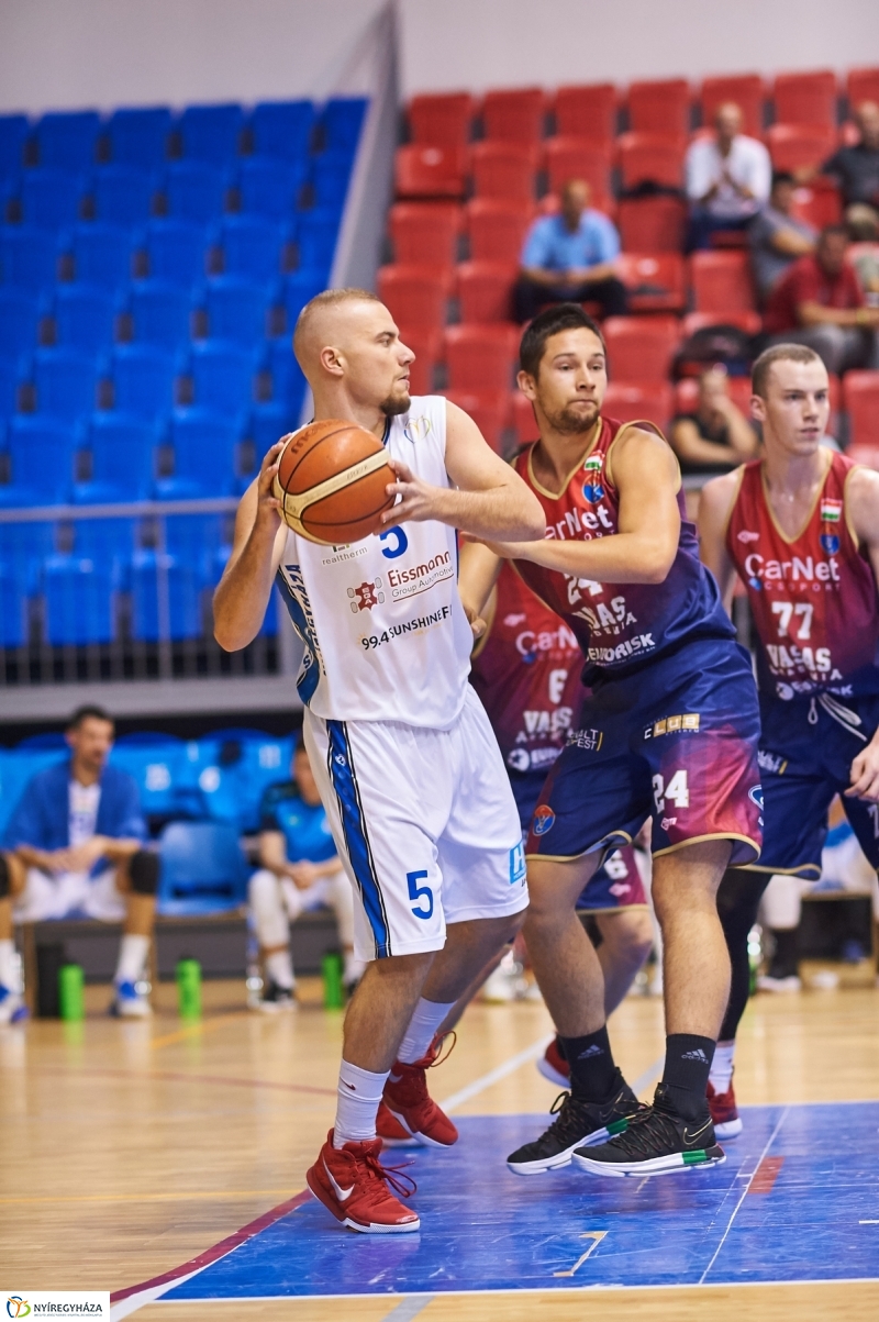 Blue Sharks - Vasas kosárlabda - fotó Szarka Lajos