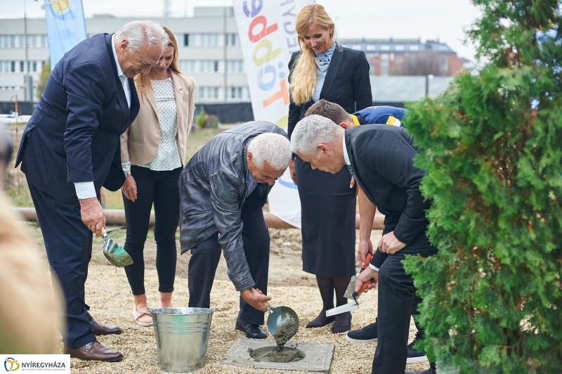 Városi uszoda alapkőletétele - fotó Szarka Lajos