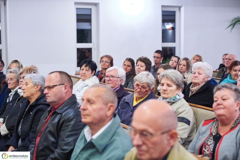 Előadás a reformációról Sóstón - fotó Szarka Lajos