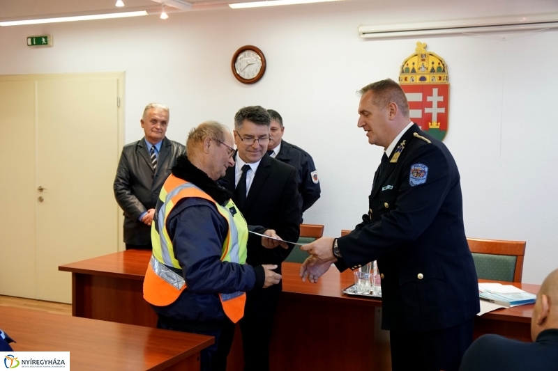 Kitüntetéseket vehettek át polgárőreink - fotó Kohut Árpád