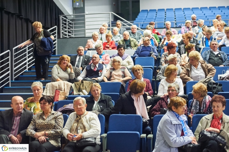 Városi Nyugdíjas Ki mit tud - fotó Szarka Lajos