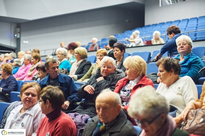 Városi Nyugdíjas Ki mit tud - fotó Szarka Lajos