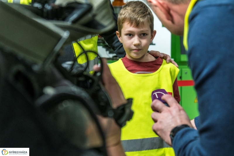 Gyárak éjszakája a Legoban - fotó Kohut Árpád