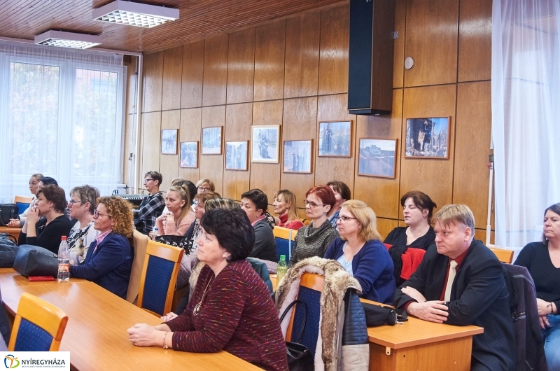 Előadás a nők elleni erőszakról