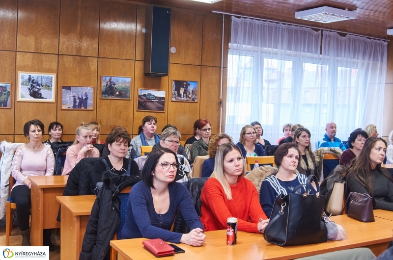 Előadás a nők elleni erőszakról