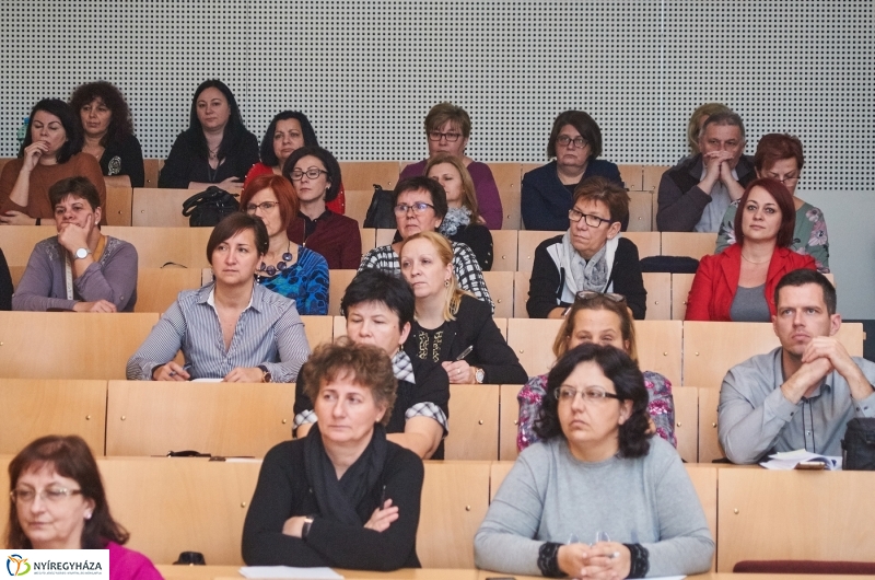 Szakmai nap a könyvtárban - fotó Szarka Lajos