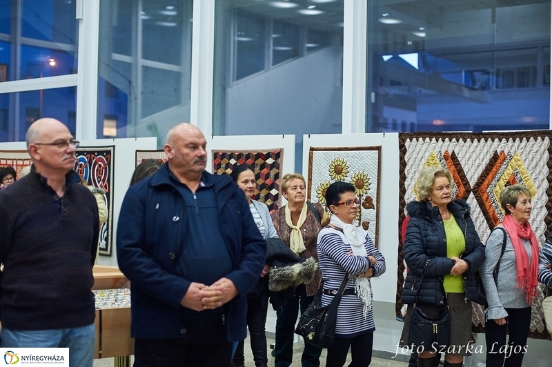 Foltvarró kiállítás a kulturális központban - fotó Szarka Lajos