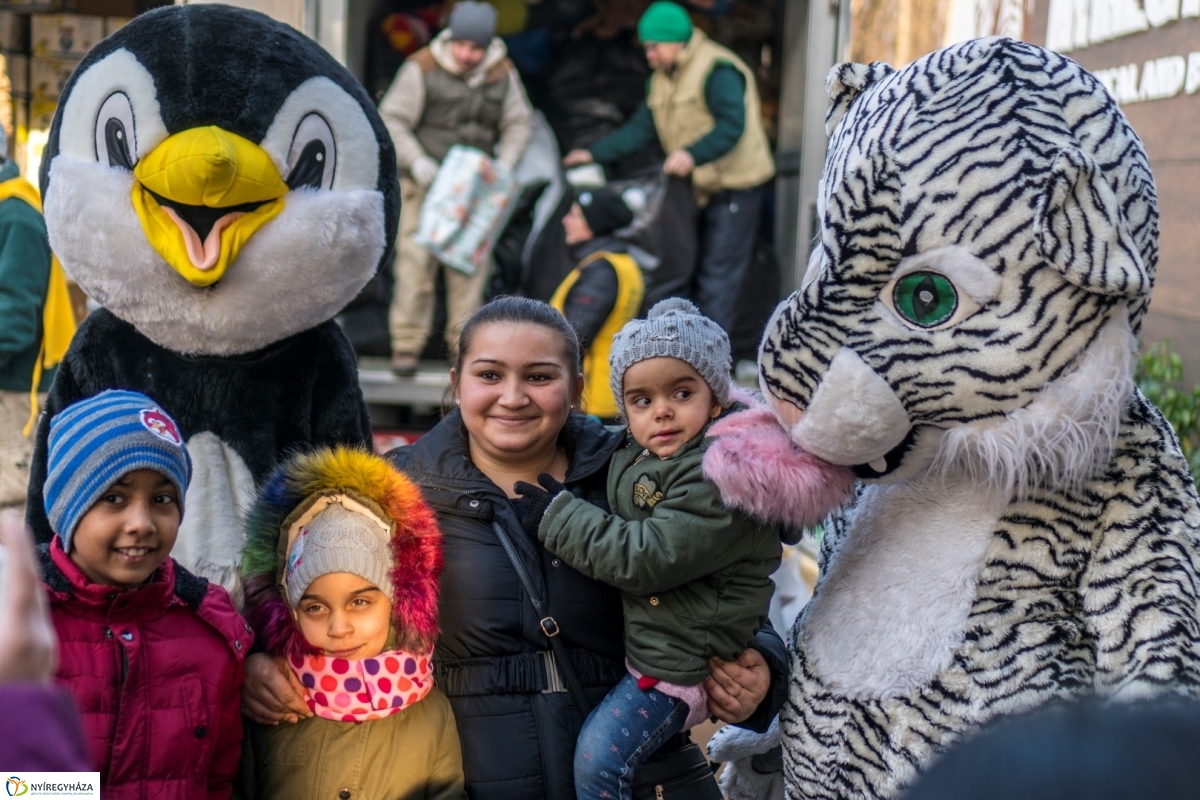 100 forintos nap a Nyíregyházi Állatparkban - fotó Kohut Árpád