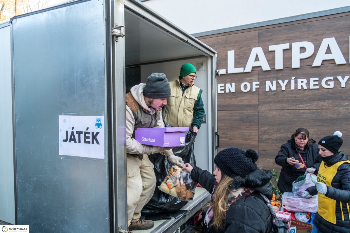 100 forintos nap a Nyíregyházi Állatparkban - fotó Kohut Árpád