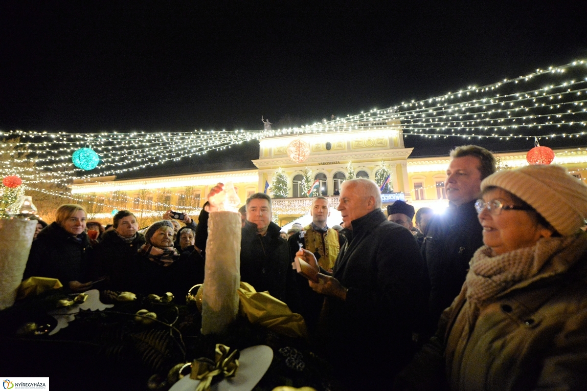 Advent első vasárnapja - fotó Trifonov Éva