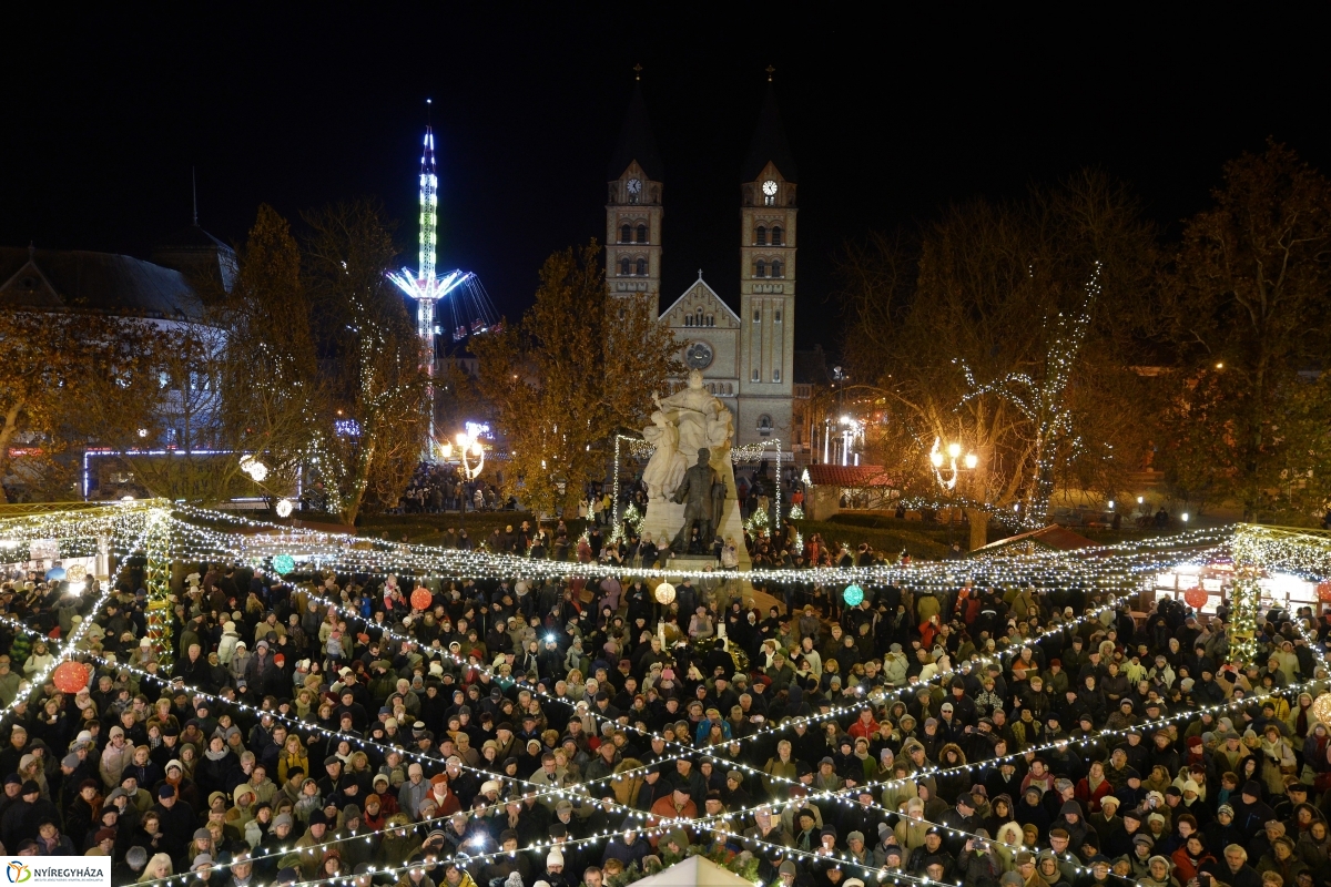 Advent első vasárnapja - fotó Trifonov Éva