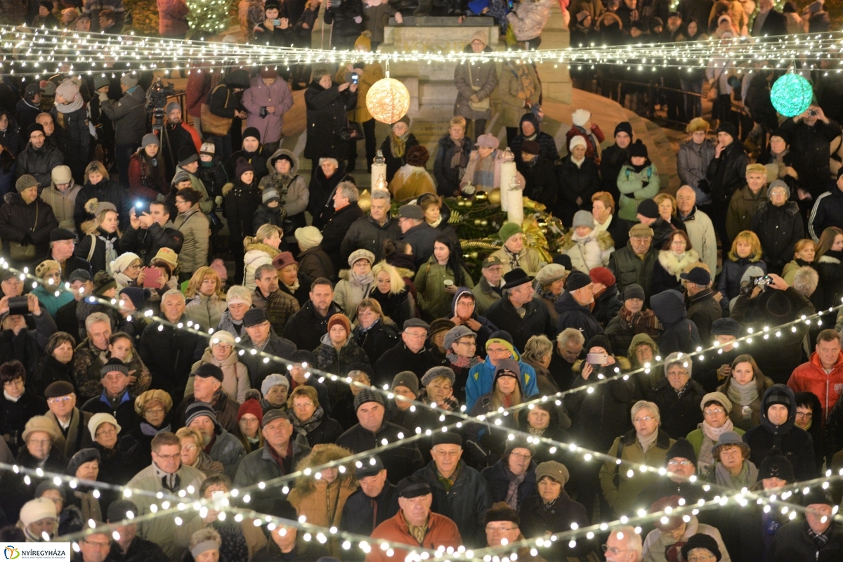 Advent első vasárnapja - fotó Trifonov Éva