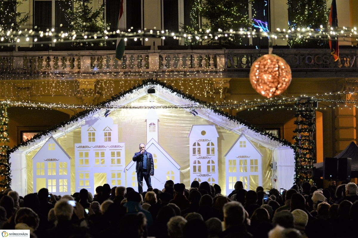 Advent első vasárnapja - fotó Trifonov Éva