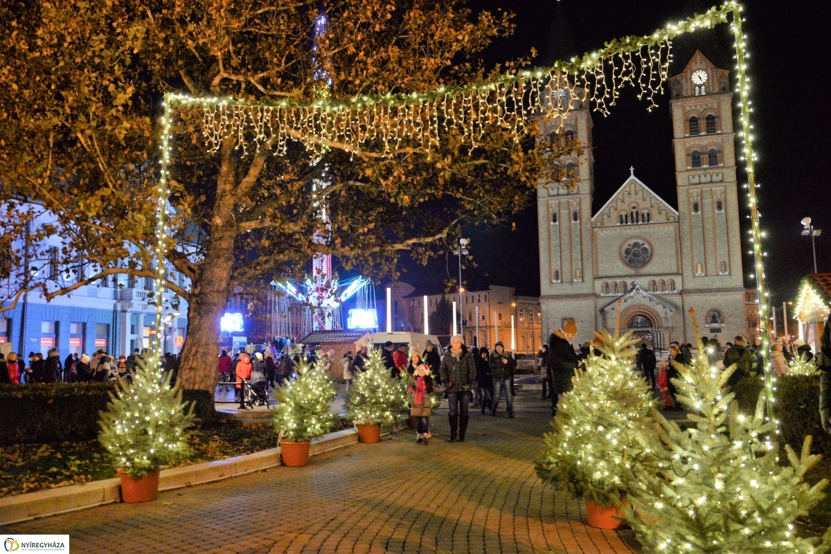 Advent első vasárnapja - fotó Trifonov Éva