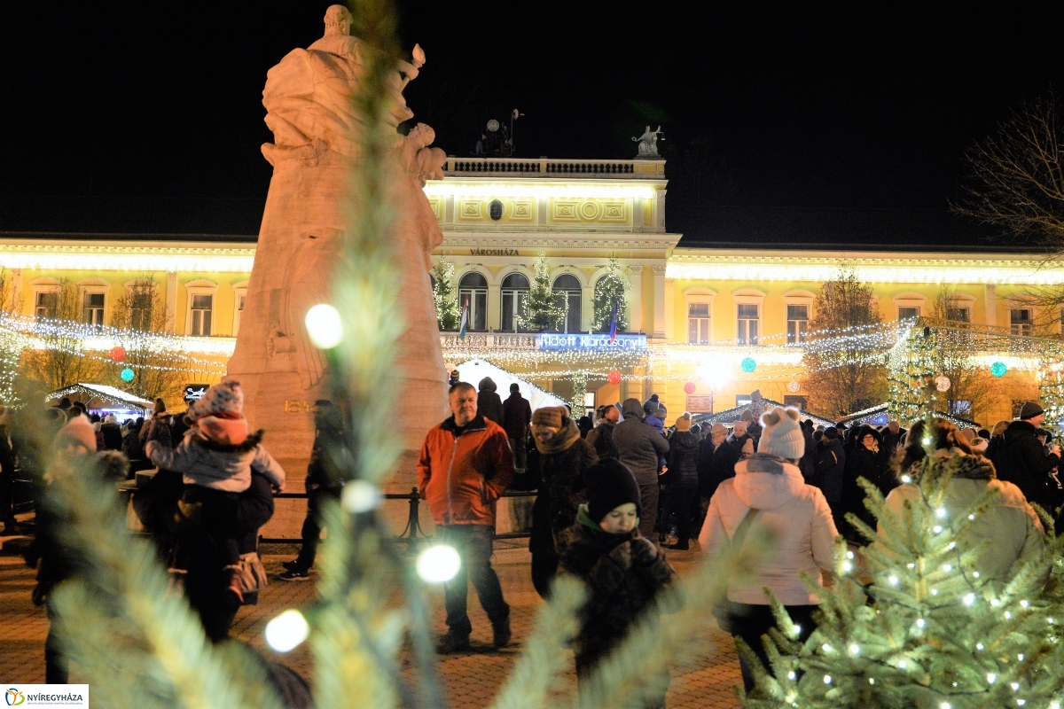 Advent első vasárnapja - fotó Trifonov Éva