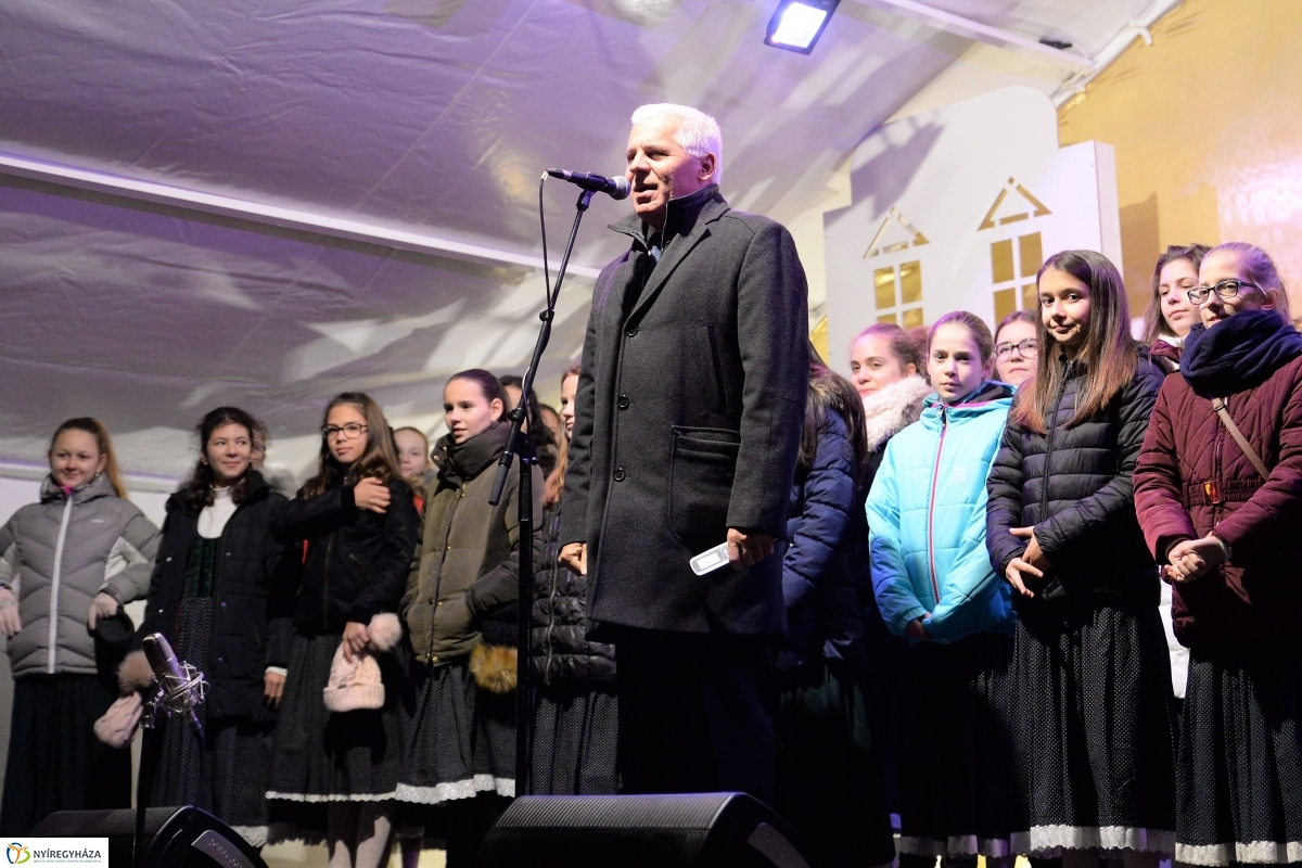 Advent első vasárnapja - fotó Trifonov Éva