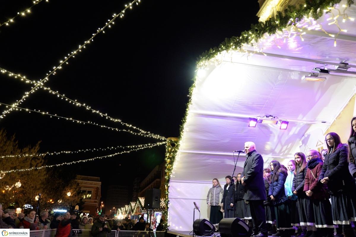 Advent első vasárnapja - fotó Trifonov Éva