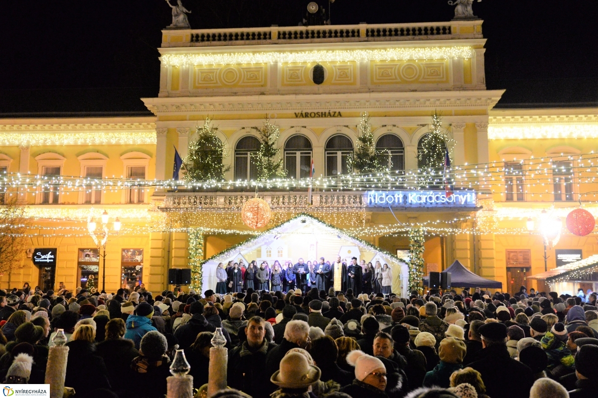 Advent első vasárnapja - fotó Trifonov Éva