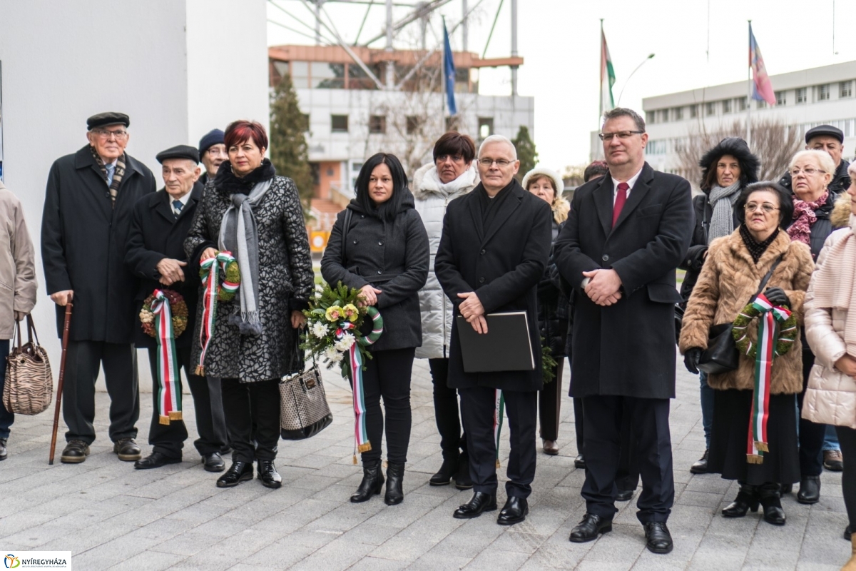 Váci Mihályra emlékeztek - fotó Kohut Árpád