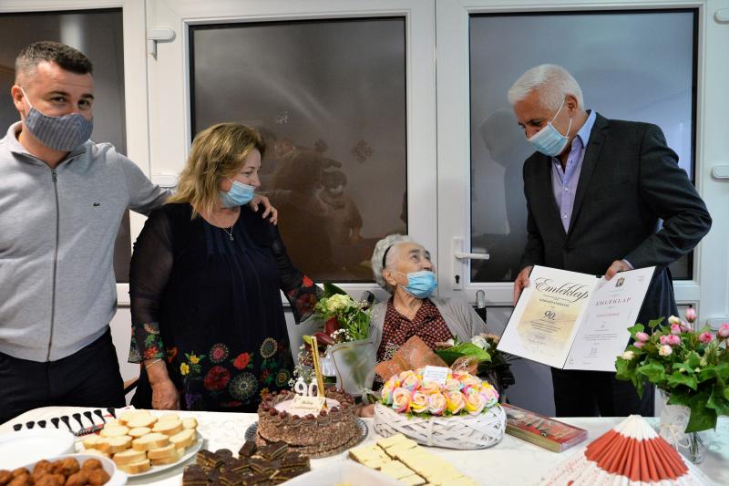 A 90 éves Gerhard Andrásné születésnapi köszöntése
