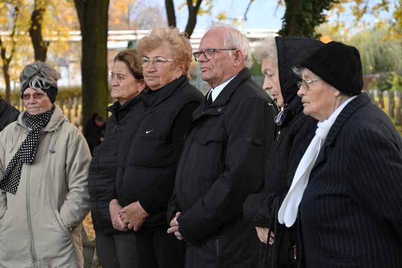 A hősökre emlékeztek a Hősök temetőjében