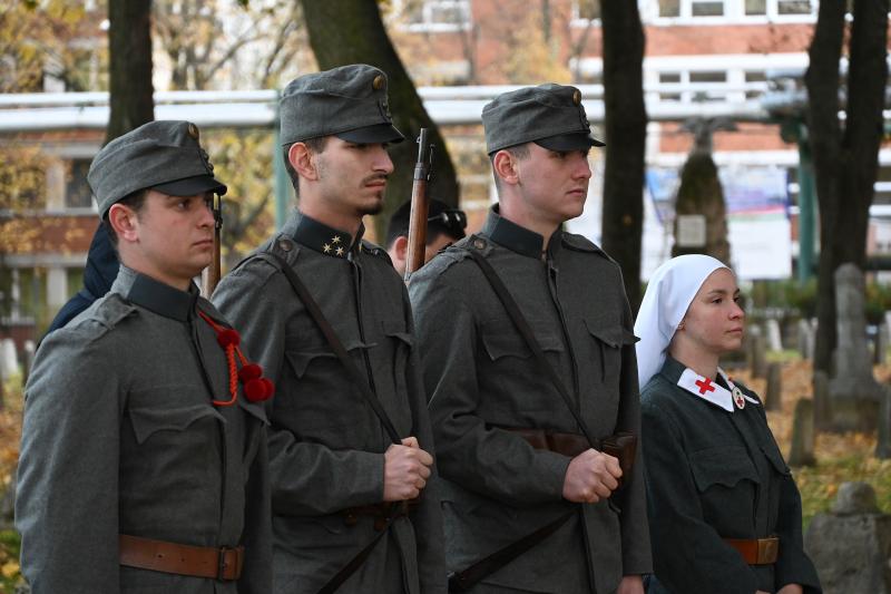 A hősökre emlékeztek a Hősök temetőjében