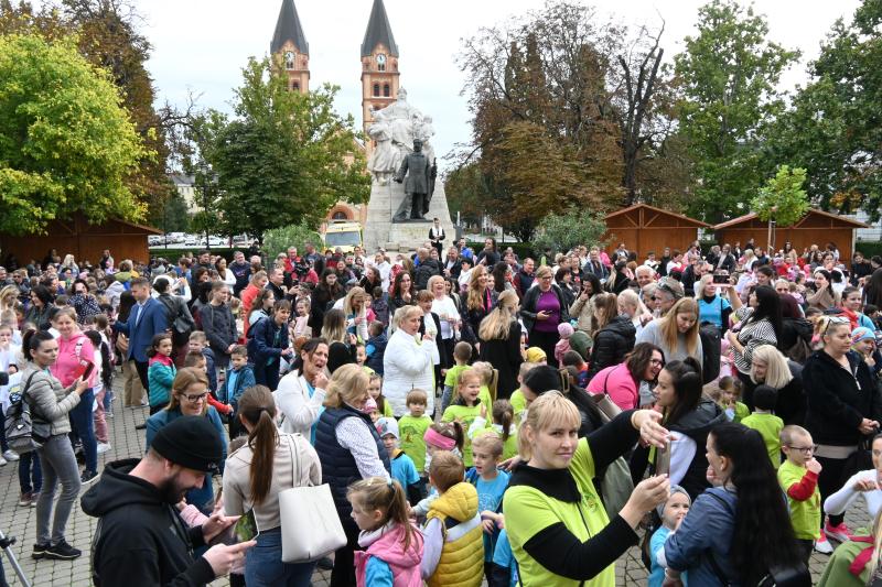 A magyar népi játék napja