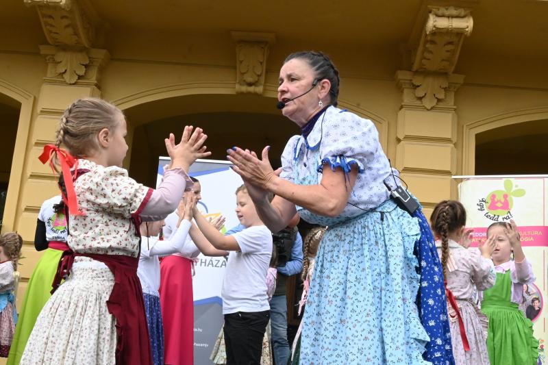 A magyar népi játék napja