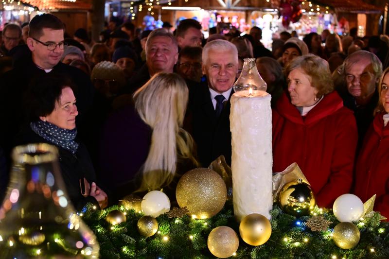 Advent első gyertyája 2024