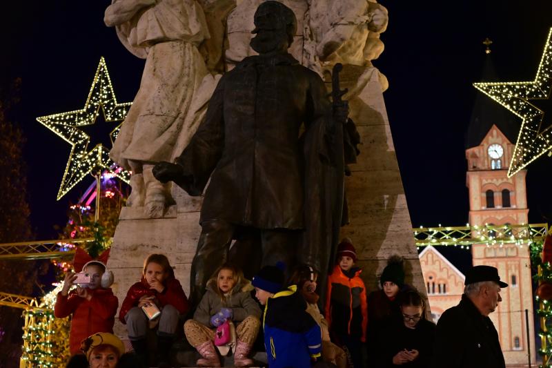 Advent első gyertyája 2024